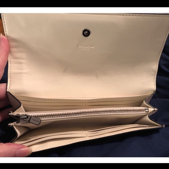 Coach Chalk White & Turquoise Retail Wallet - Picture 2 of 3